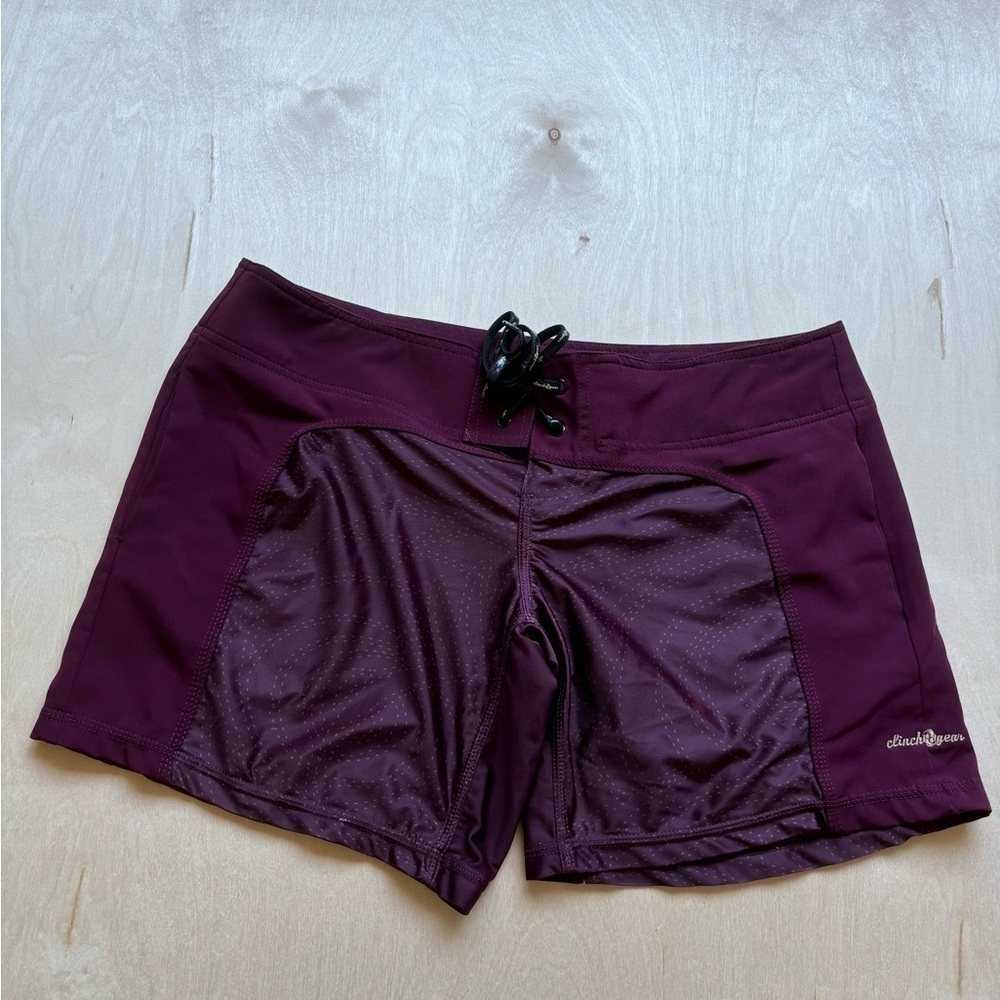 Clinch Gear maroon shorts size 8 #clinchgear #shorts #boardshorts #summer